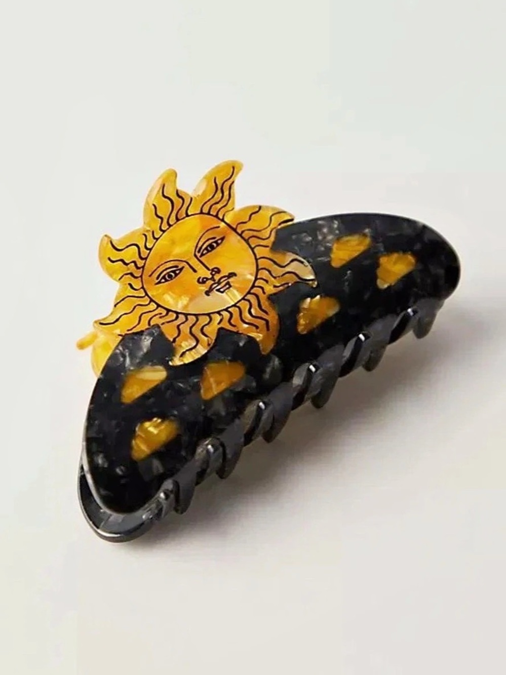 Free People Day hair clip x  One piece Sun Hair Claw Clip in Black & Yellow